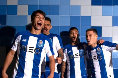 FC Porto 1920 Home Kit.webp